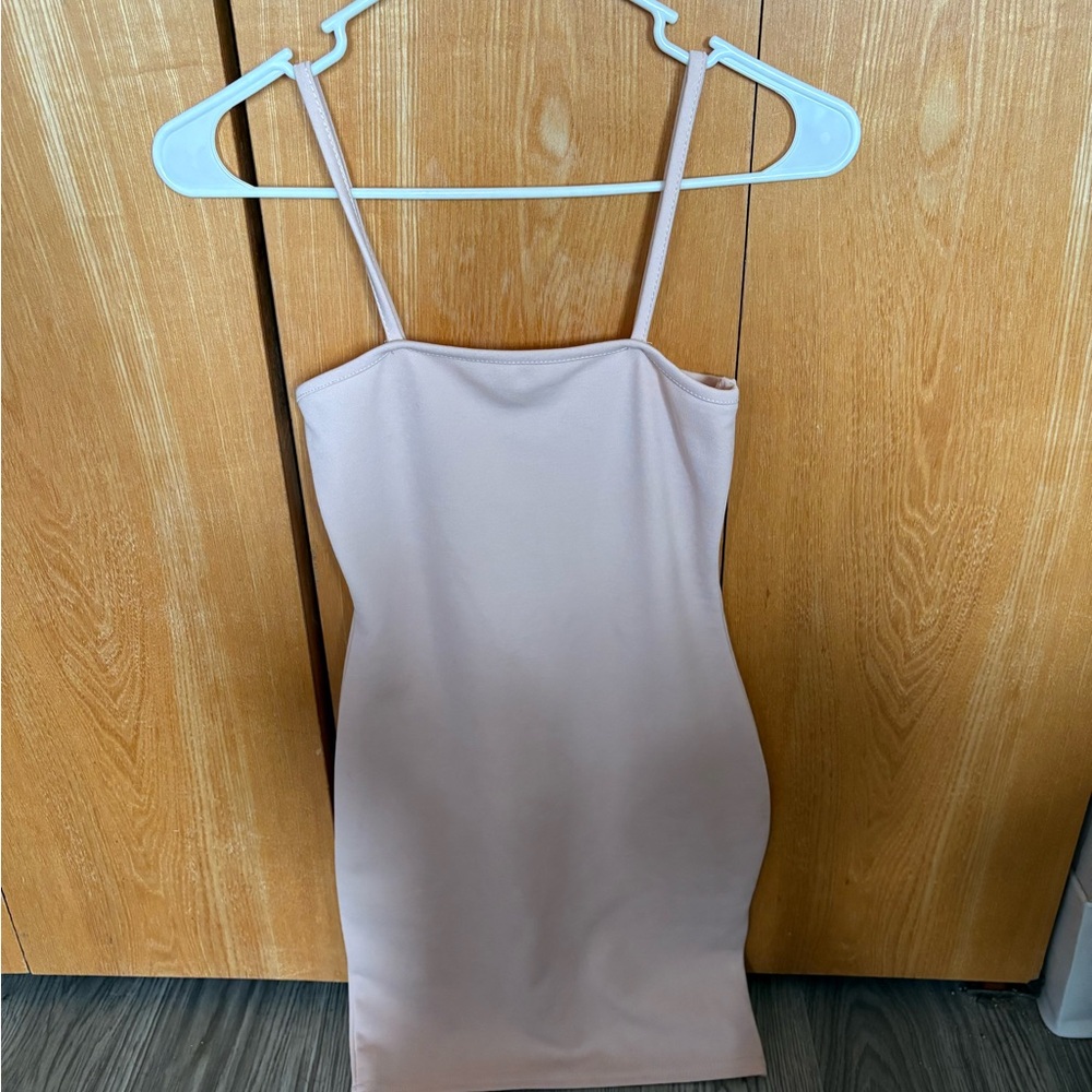 Elegant Pink Spaghetti Strap Dress